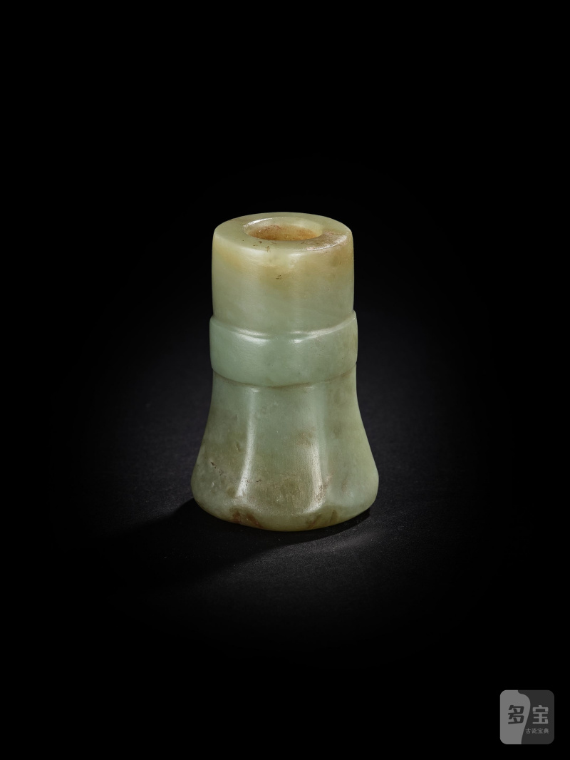 青玉管 | A PALE GREEN JADE ORNAMENT